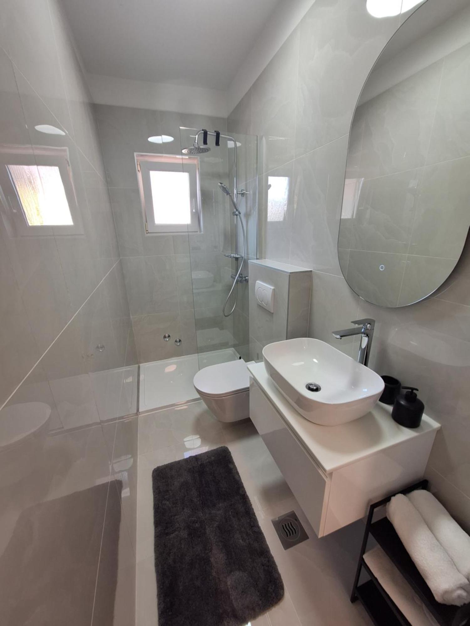 Novouredeni Marko, - Rab Apartament