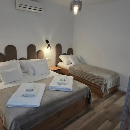 Novouredeni Apartman Marko, Kampor - Rab Exterior photo